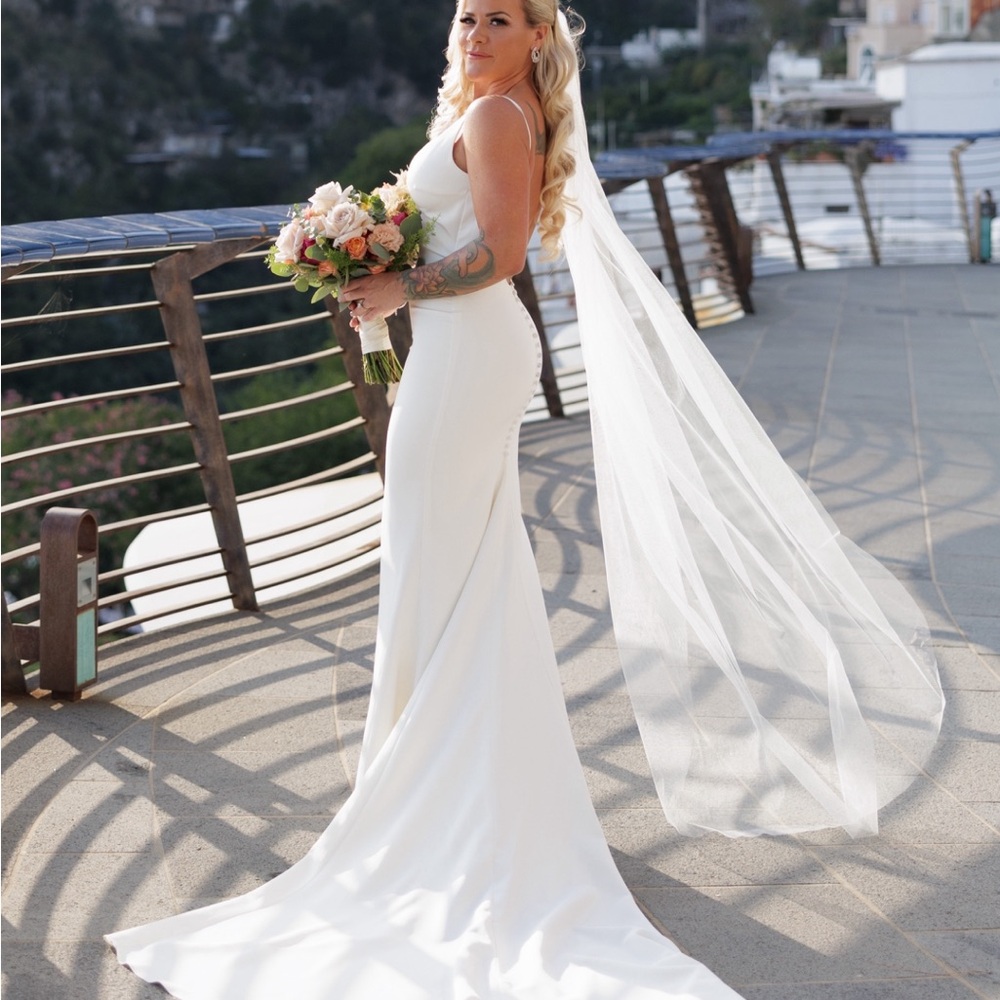 Long Elegant wedding Veil